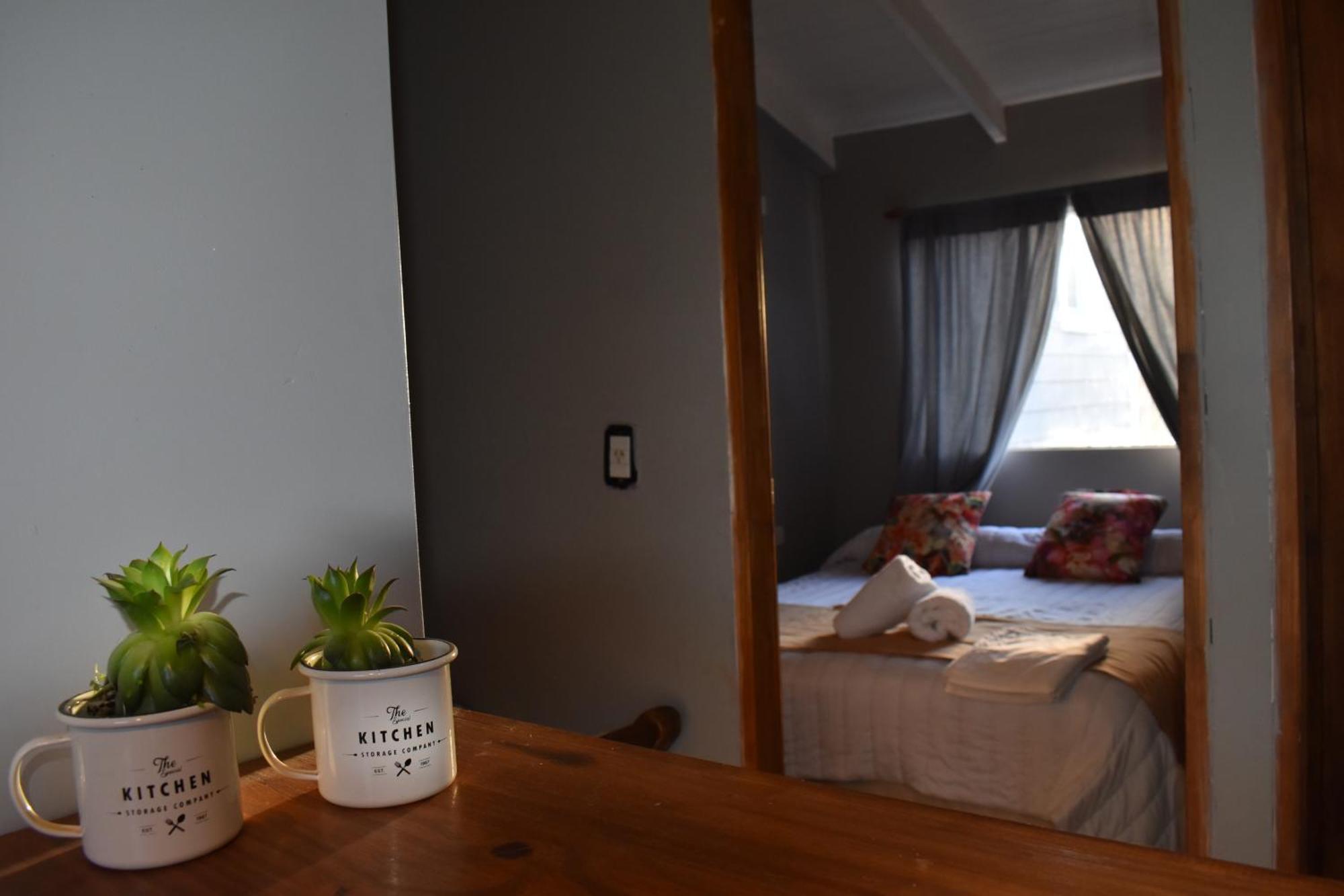 Hotel Cabanas Aparts Tierra De Glaciares El Calafate Exterior foto